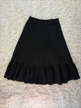 Classic Black Pleated Ruffle Hem Skirt